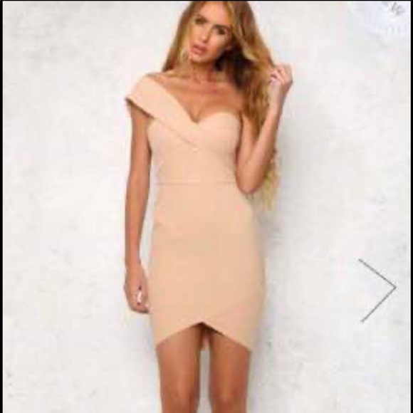 Hello Molly Dresses & Skirts - Large Tan / Beige Cocktail Dress
